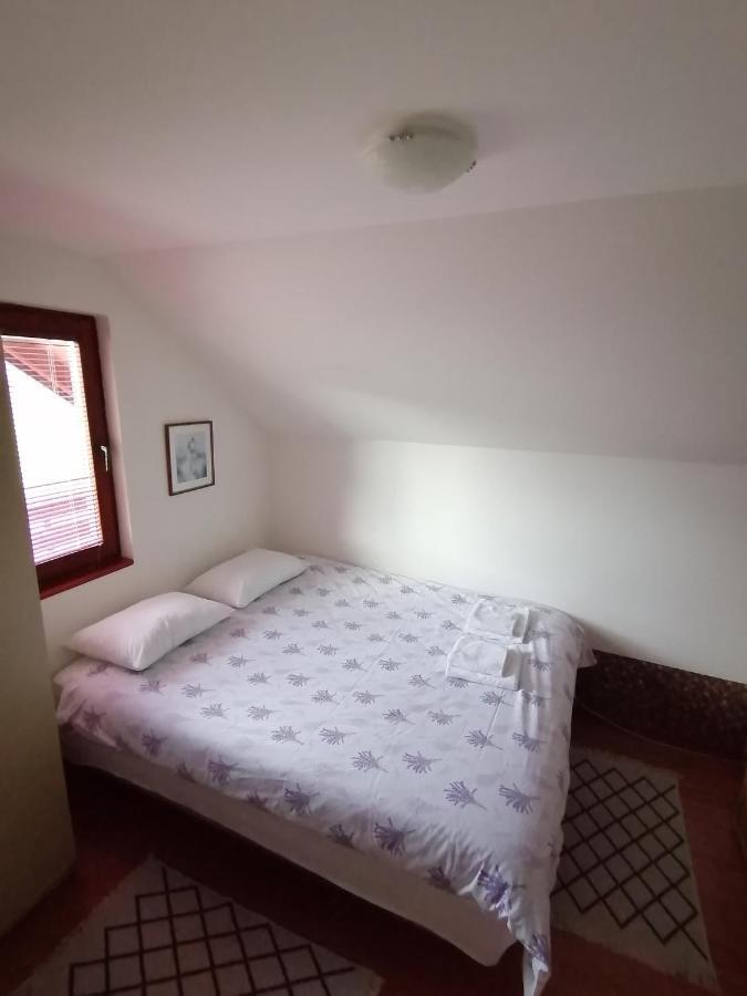 Sweet House Apartment Pale Bagian luar foto
